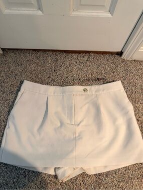 Zara White Tailored Skort with Front Pleat